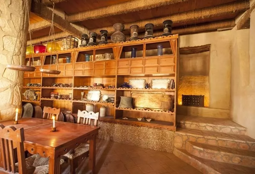 هتل Taziry Ecolodge & Sustainable Village