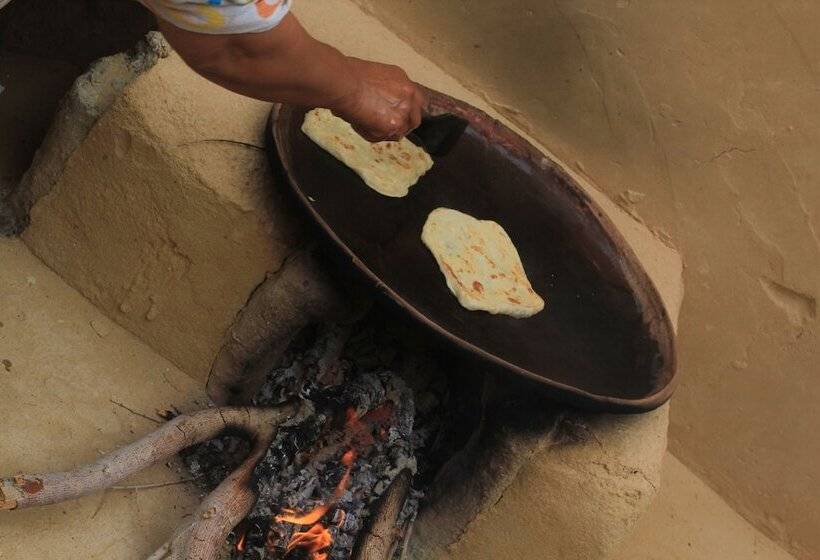 هتل Taziry Ecolodge & Sustainable Village