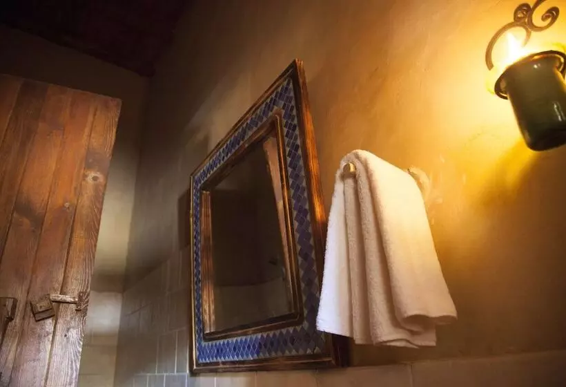 هتل Taziry Ecolodge & Sustainable Village