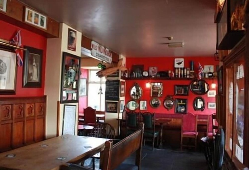 فندق The Eagle And Child Inn