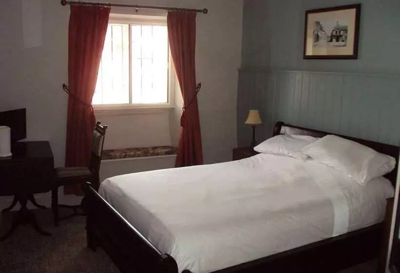 Hotel The George Inn