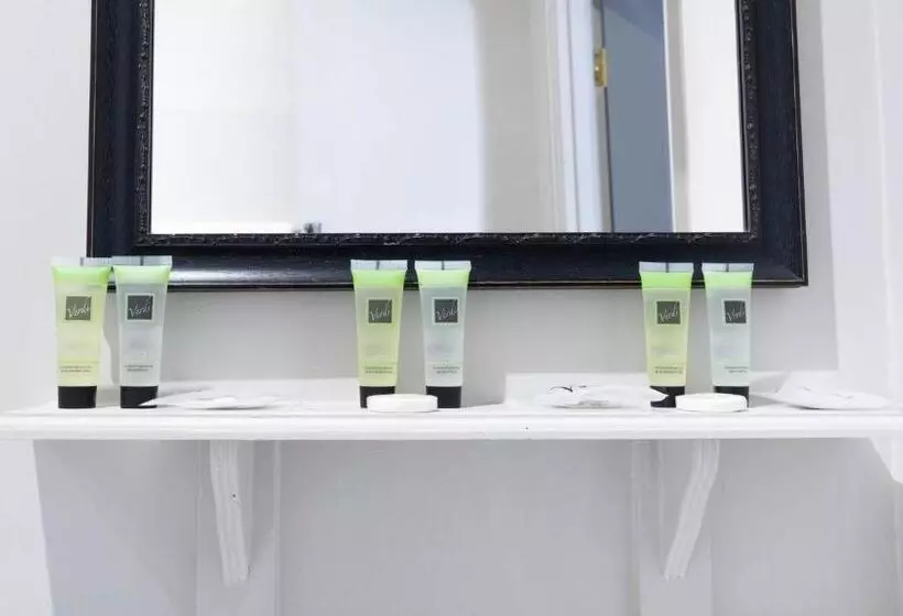 Hotel The George Inn