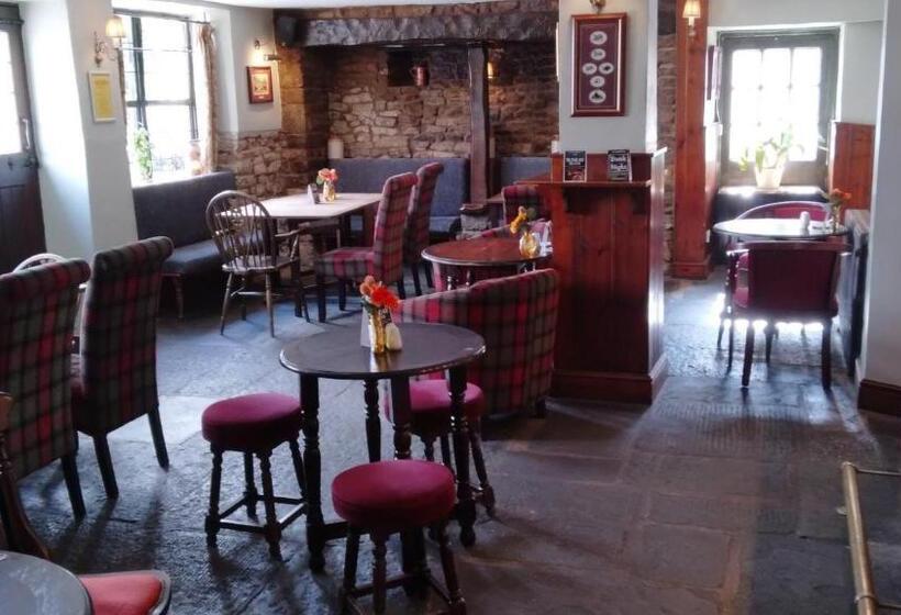 בית מלון כפרי The George Inn