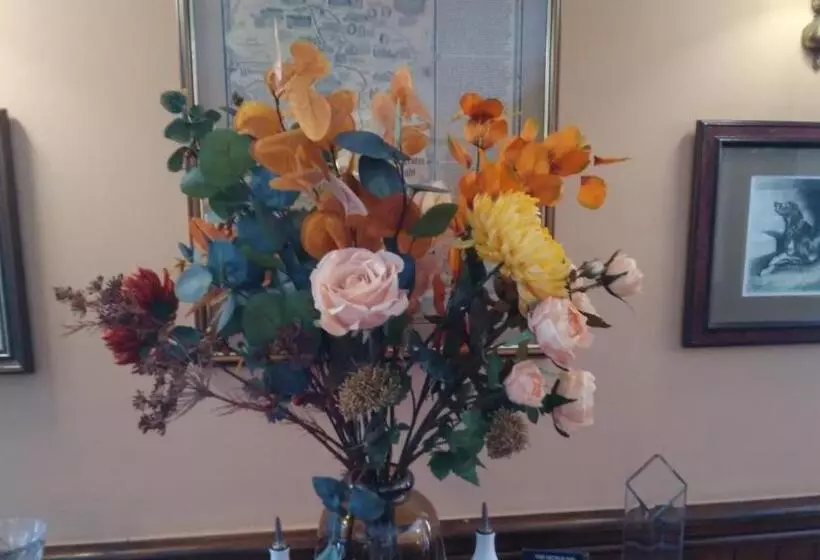 Hotel The George Inn