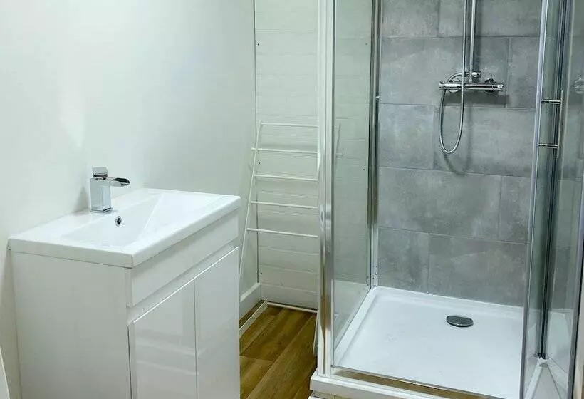 Hotel The Tavern  Steakhouse And Lodge