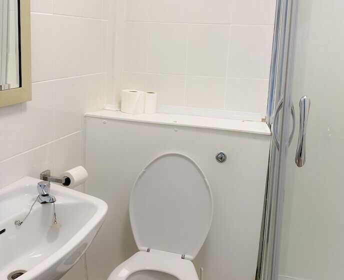 酒店 The Tavern  Steakhouse And Lodge