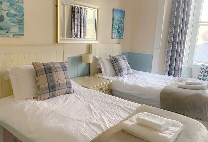 Hotel The Tavern  Steakhouse And Lodge