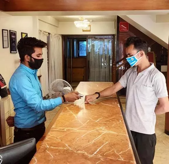 בית מלון כפרי Vice President