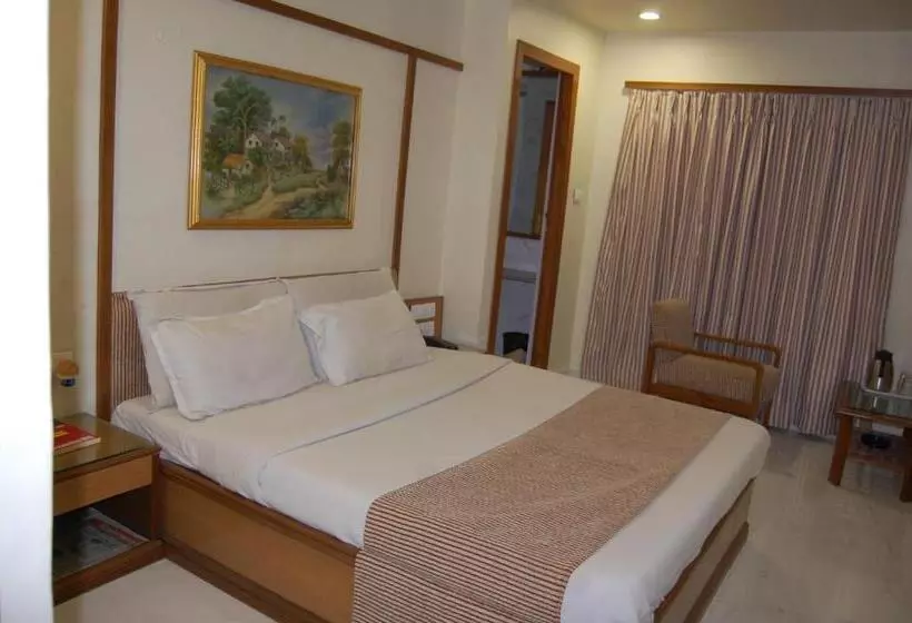 בית מלון כפרי Vice President