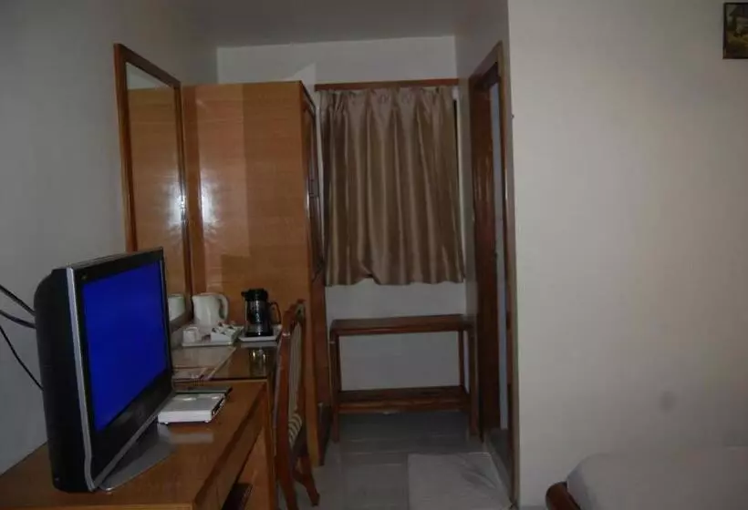 בית מלון כפרי Vice President