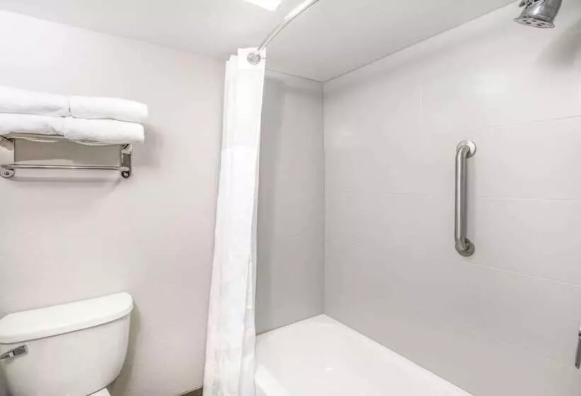 호텔 Wingate By Wyndham Louisville Airport Expo Center