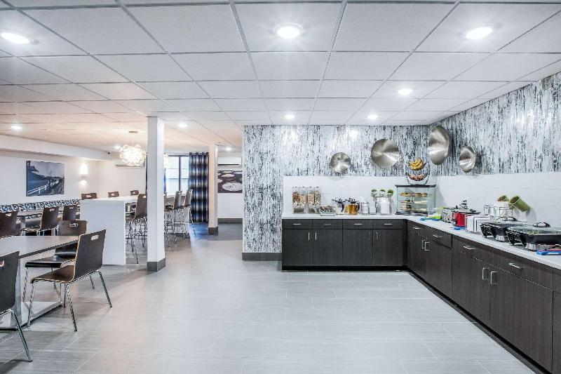 בית מלון כפרי Wingate By Wyndham Louisville Airport Expo Center