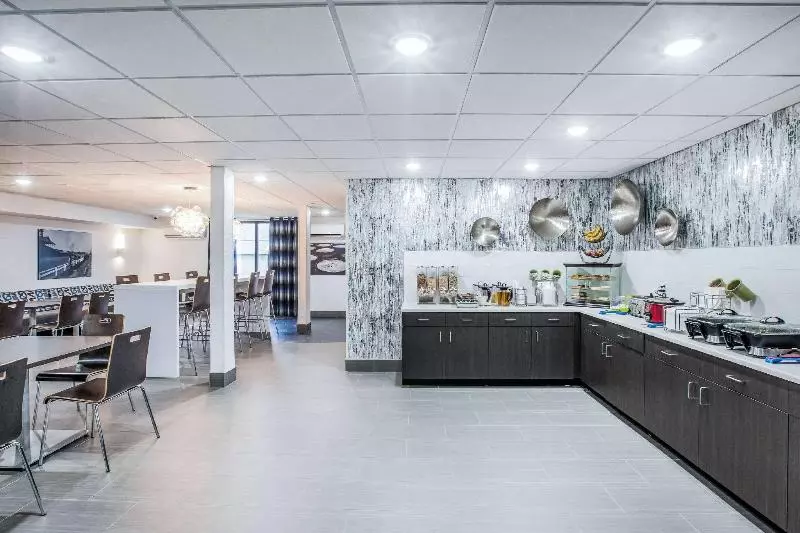 호텔 Wingate By Wyndham Louisville Airport Expo Center