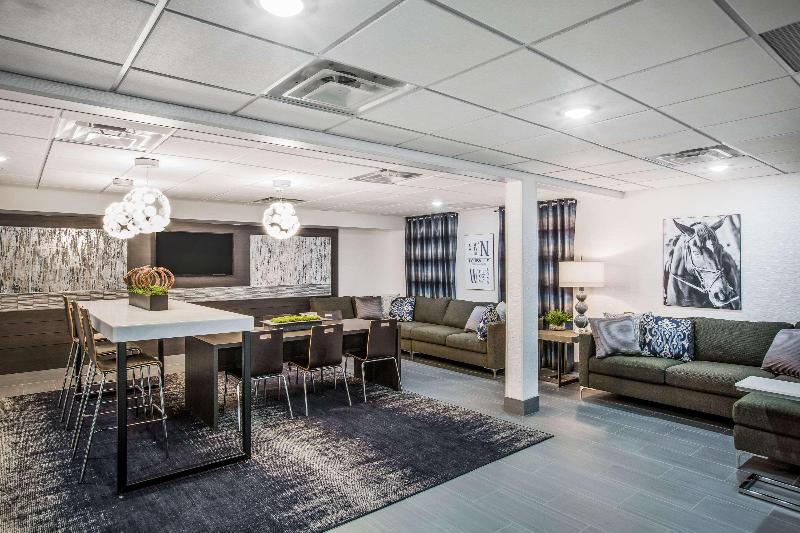 בית מלון כפרי Wingate By Wyndham Louisville Airport Expo Center