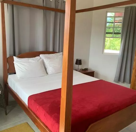 La Heliconia & Day Spa