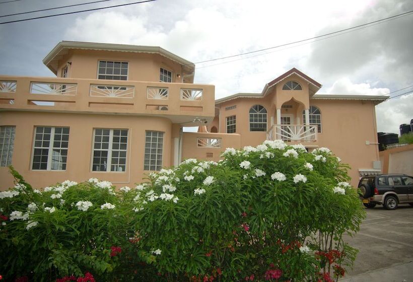 La Heliconia & Day Spa