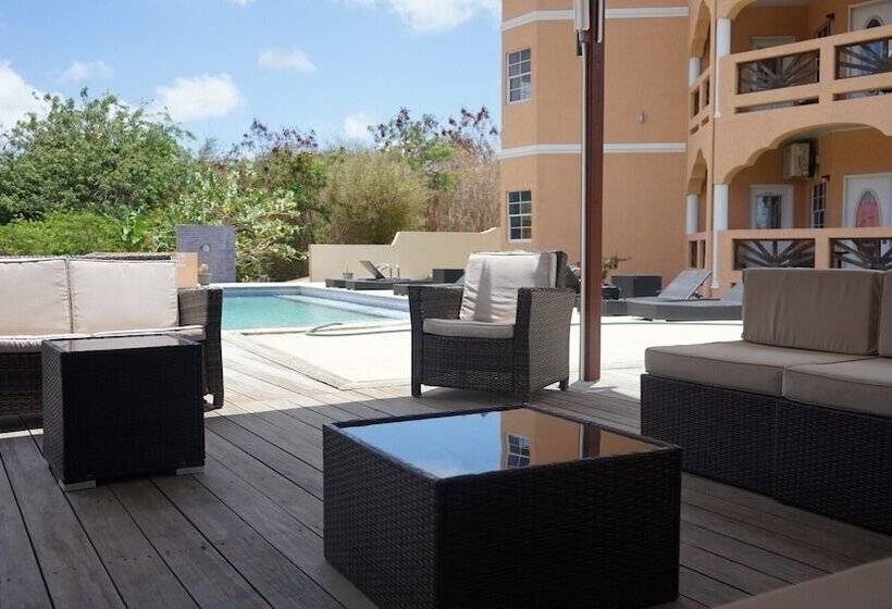 La Heliconia & Day Spa