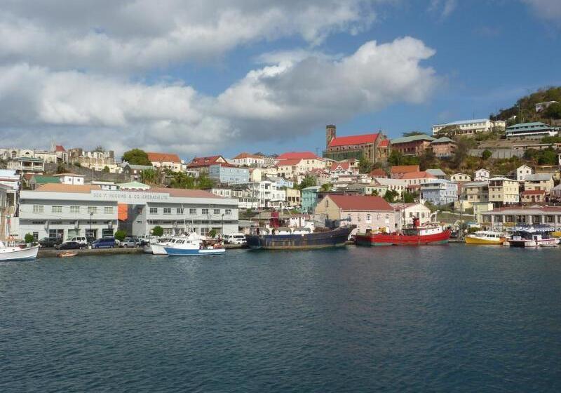 La Heliconia & Day Spa