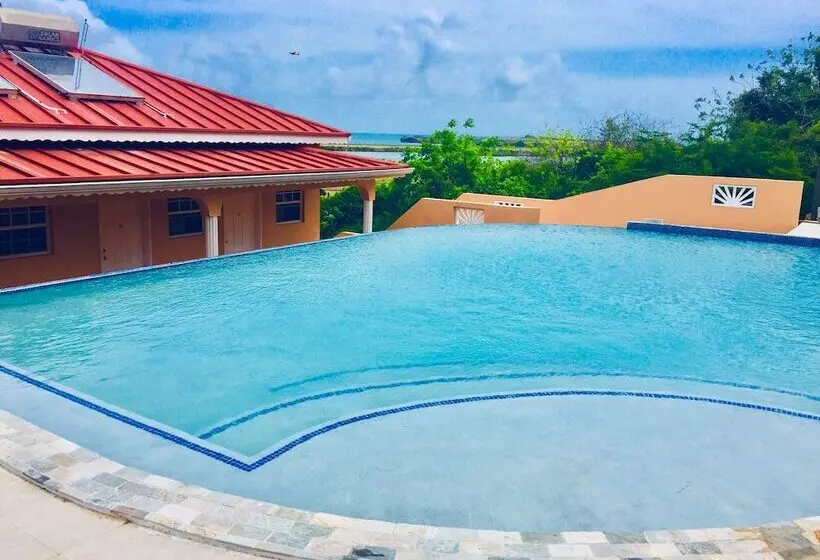 La Heliconia & Day Spa