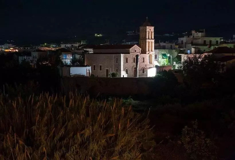 Mirtilos Studios & Apartments