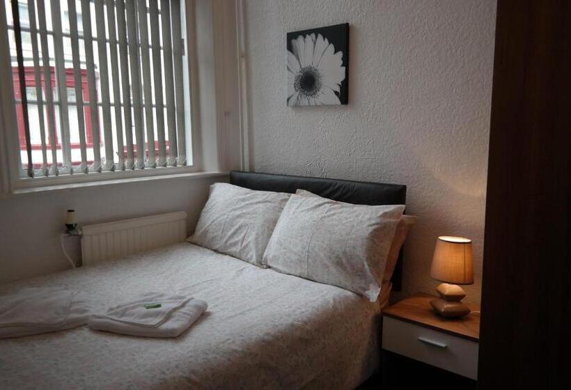 بنسيون Cardoh Lodge