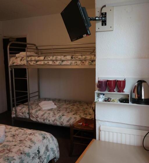 بنسيون Cardoh Lodge