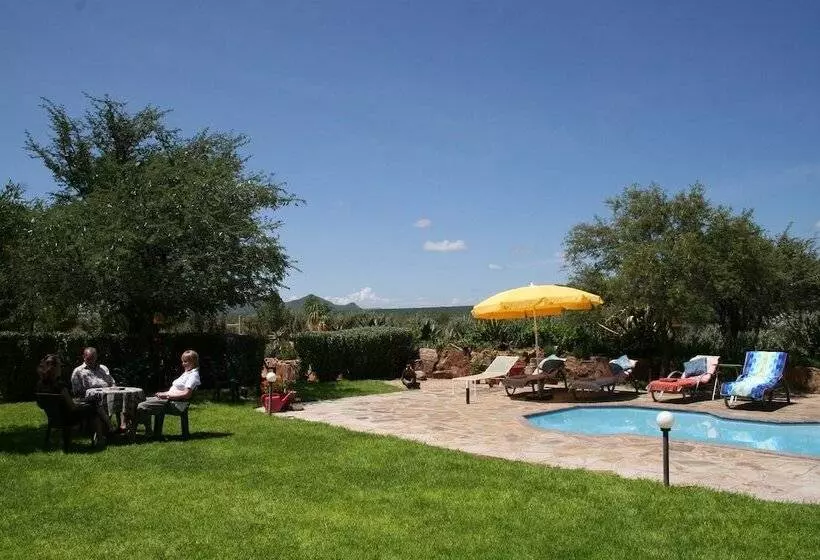 Pension Etango Ranch Guest Farm