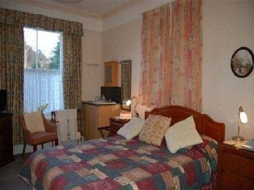 膳宿费 Hunters Way