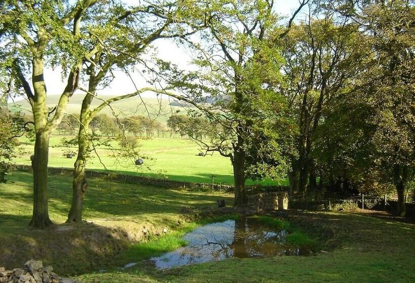 بنسيون Rushop Hall