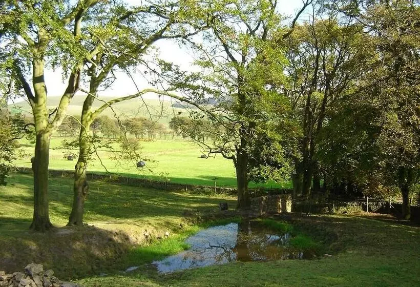 بنسيون Rushop Hall