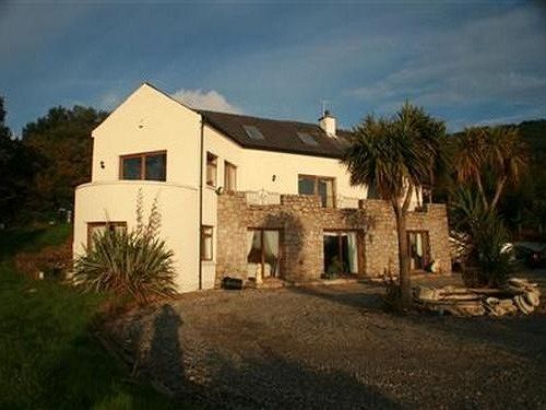 بنسيون St Patrick's Stream