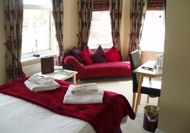 ペンション The Whittington And Cat