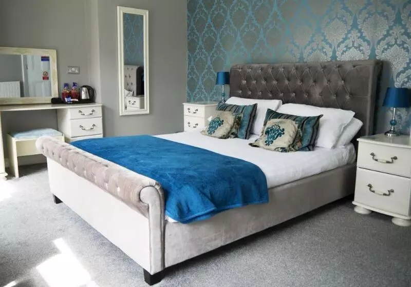 ペンション The Whittington And Cat