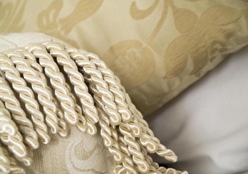 Пансион The Whittington And Cat