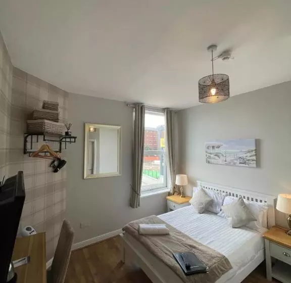 ペンション The Whittington And Cat