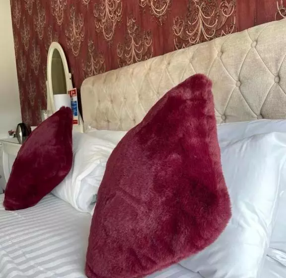 ペンション The Whittington And Cat