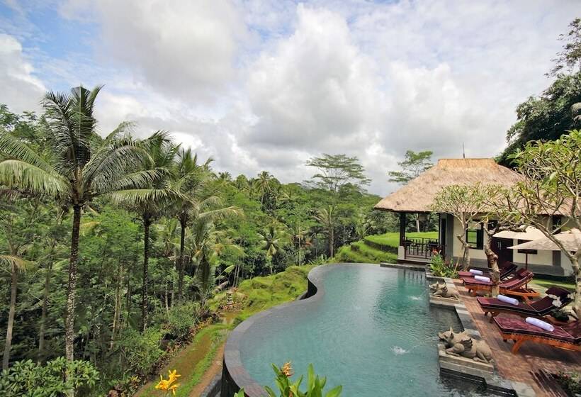 بنسيون Villa Amrita