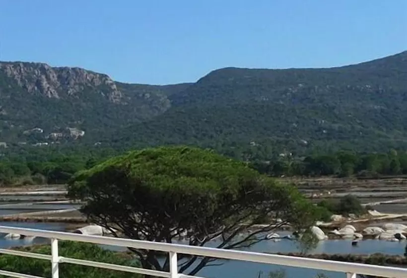 Residence Salina Bay