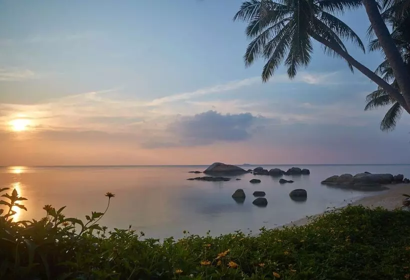 Resort Kupu Kupu Phangan Beach Villas & Spa