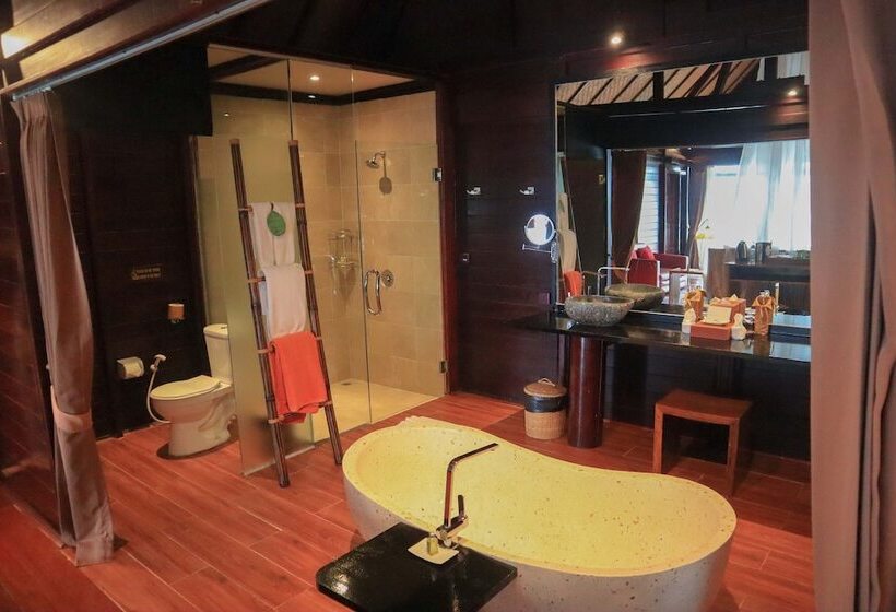 منتجع Kupu Kupu Phangan Beach Villas & Spa