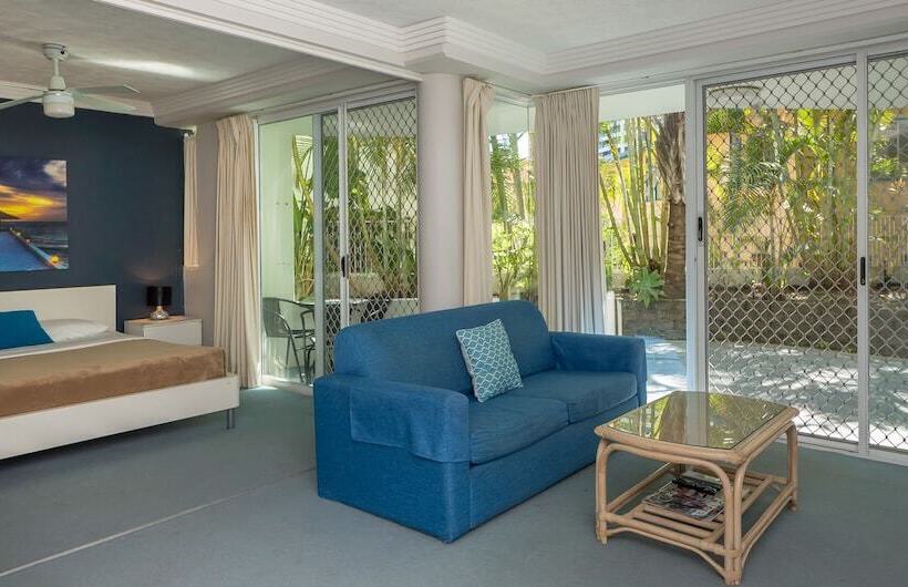 Santa Anne By The Sea