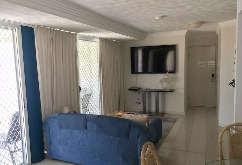 Santa Anne By The Sea