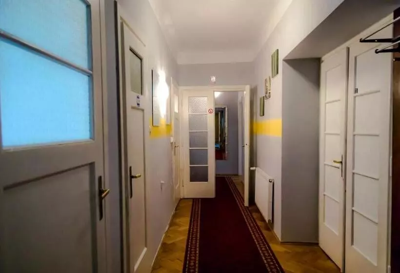 هاستل Centrum 51