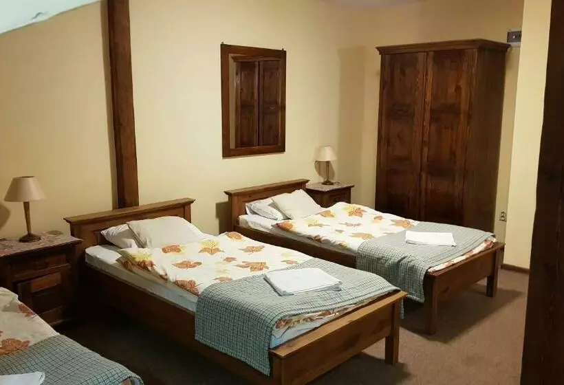 Retkeilymaja Karczma Na Woli