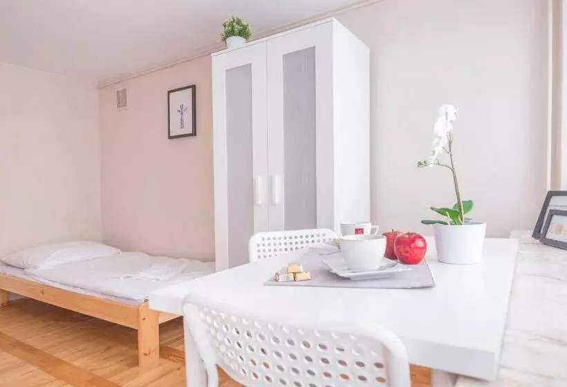 هاستل Kujawska Rooms