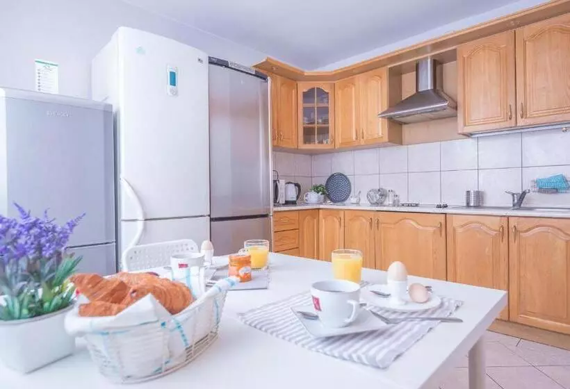 هاستل Kujawska Rooms