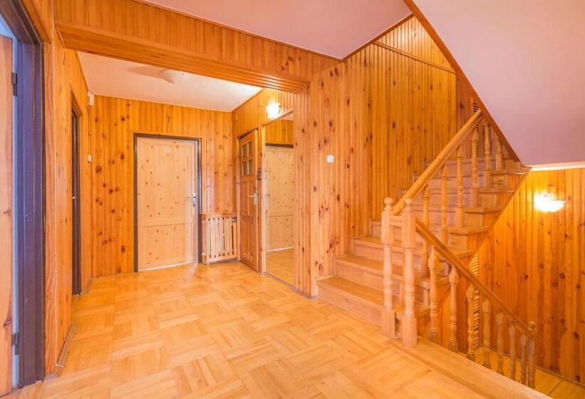 هاستل Kujawska Rooms