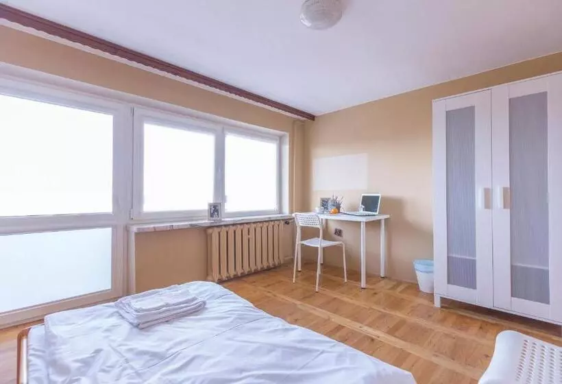 هاستل Kujawska Rooms