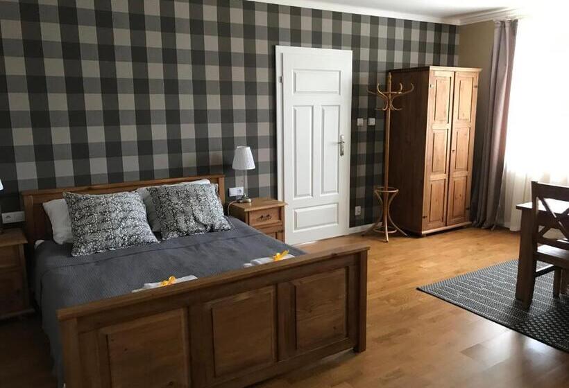 הוסטל Pensjonat Krainka