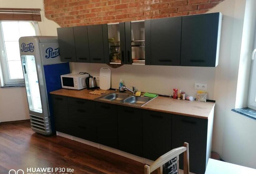 فندق صغير Zajazd Fakir